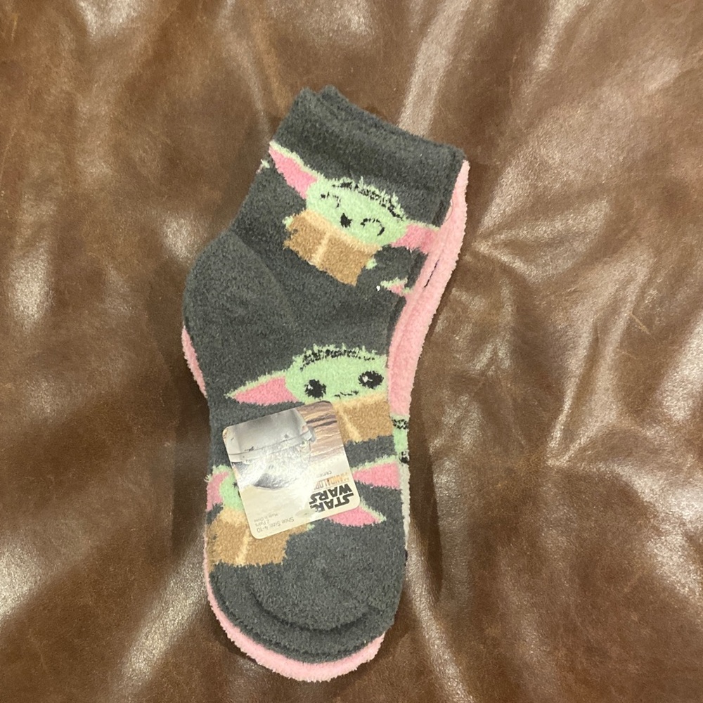 Pair of Mandalorian Baby Yoda Fleece Socks - Gray and Pink